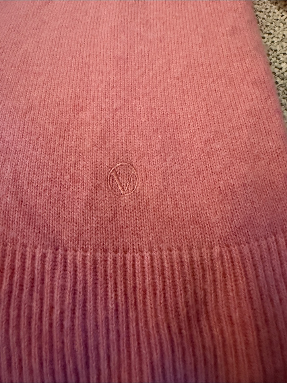 Vince Bazooka Pink Crewneck Cashmere Sweater - Picture 3 of 11